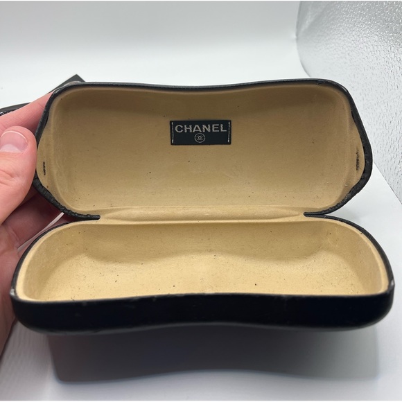 MOTHER OF PEARL CHANEL SUNGLASSES - Picture 2 of 8